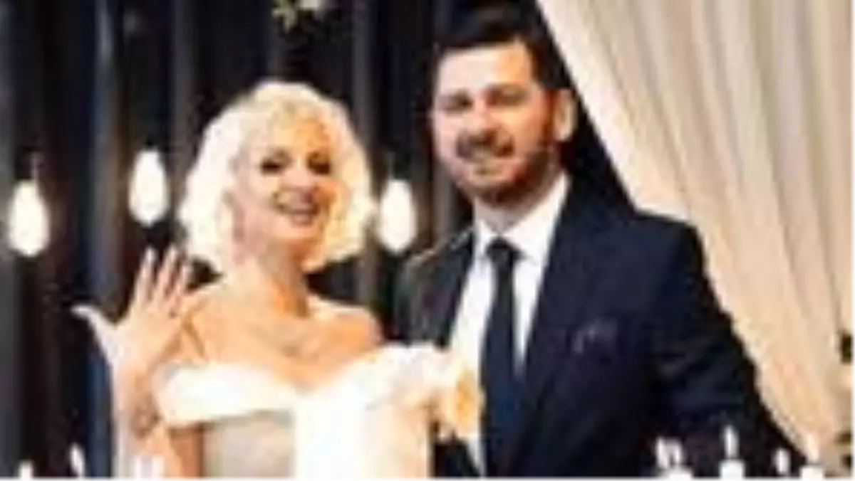 Şarkıcı Gökçe Kırgız ile Yılmaz Taner nişanlandı