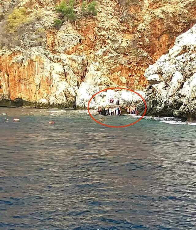 Son Dakika! Alanya'da yaklaşık 30 turistin bulunduğu tur teknesi alabora oldu