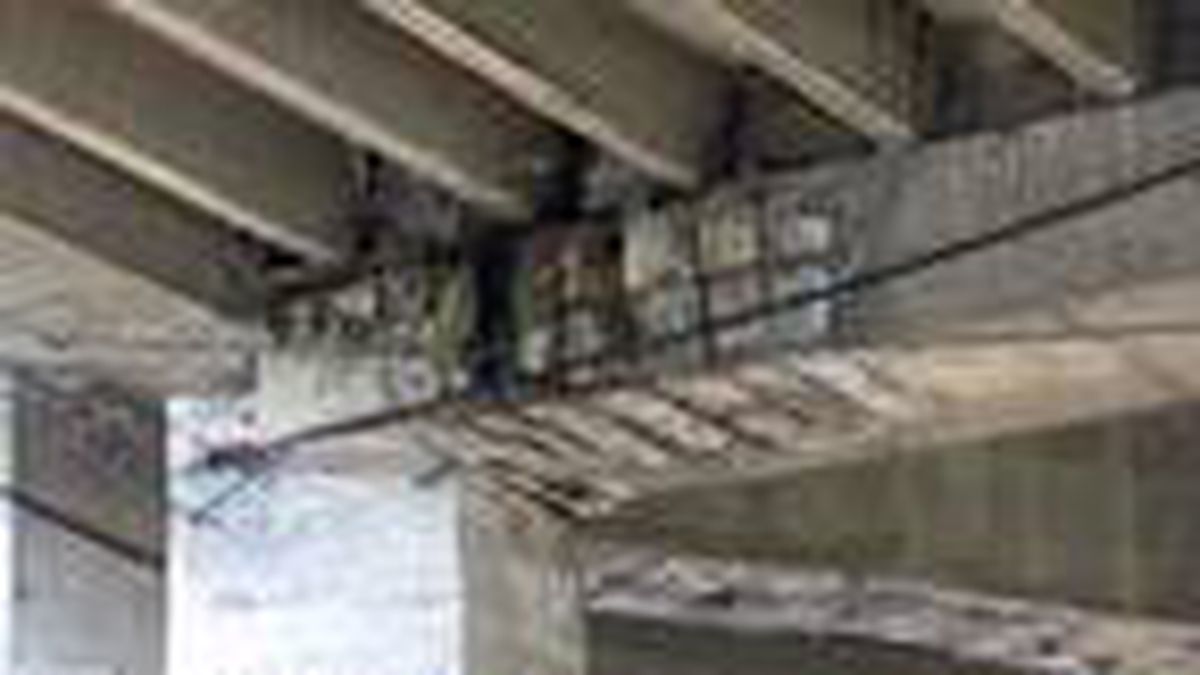 15 Temmuz Demokrasi Otogarı'nı taşıyan beton kolonların görüntüsü endişelendiriyor