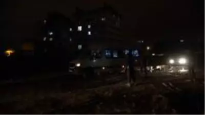 Çamura saplanan 10 aracı itfaiye kurtardı Çamura saplanan 10 aracı itfaiye kurtardı