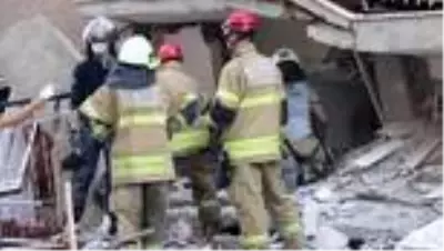 Depremde itfaiyeci eşi tarafından kurtarılan Mehtap Akbulut: 'Eşim benim ve çocuklarımın kahramanı oldu' Depremde itfaiyeci eşi tarafından kurtarılan Mehtap Akbulut: 'Eşim benim ve çocuklarımın kahramanı oldu'