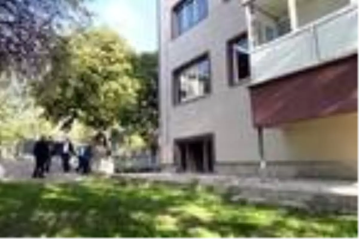 Edirne'de kolonları zarar gören bina yıkılacak