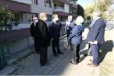 Edirne'de kolonları zarar gören bina yıkılacak Edirne'de kolonları zarar gören bina yıkılacak