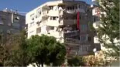 Göçükten eşini ve 2 kızını kurtaran İtfaiye Amiri konuştu Göçükten eşini ve 2 kızını kurtaran İtfaiye Amiri konuştu
