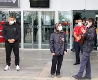 Karabağ, Sivas'ta 'Çırpırdı Karadeniz' türküsüyle karşılandı Karabağ, Sivas'ta 'Çırpırdı Karadeniz' türküsüyle karşılandı
