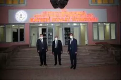 Kayseri Devlet Tiyatrosu 'Perde' dedi Kayseri Devlet Tiyatrosu 'Perde' dedi