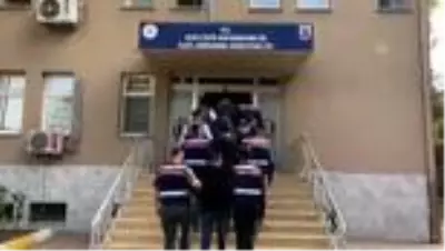 Mardin merkezli 2 ilde yasa dışı bahis operasyonu: 8 gözaltı Mardin merkezli 2 ilde yasa dışı bahis operasyonu: 8 gözaltı