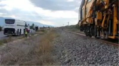 Son dakika yerel: Otobüs kazasında zarar gören demiryolu onarıldı Son dakika yerel: Otobüs kazasında zarar gören demiryolu onarıldı