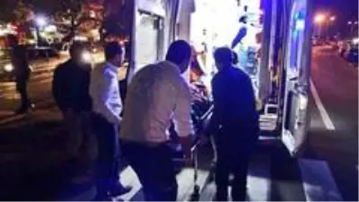 Son dakika: Çocuklarıyla yolun karşısına geçmek isteyen hamile kadına otomobil çarptı