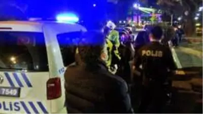 Son dakika: Çocuklarıyla yolun karşısına geçmek isteyen hamile kadına otomobil çarptı