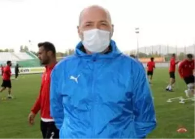 Sivas Belediyespor Teknik Direktörü Karadaş: 'Kupada hedefimiz tur atlamak' Sivas Belediyespor Teknik Direktörü Karadaş: 'Kupada hedefimiz tur atlamak'