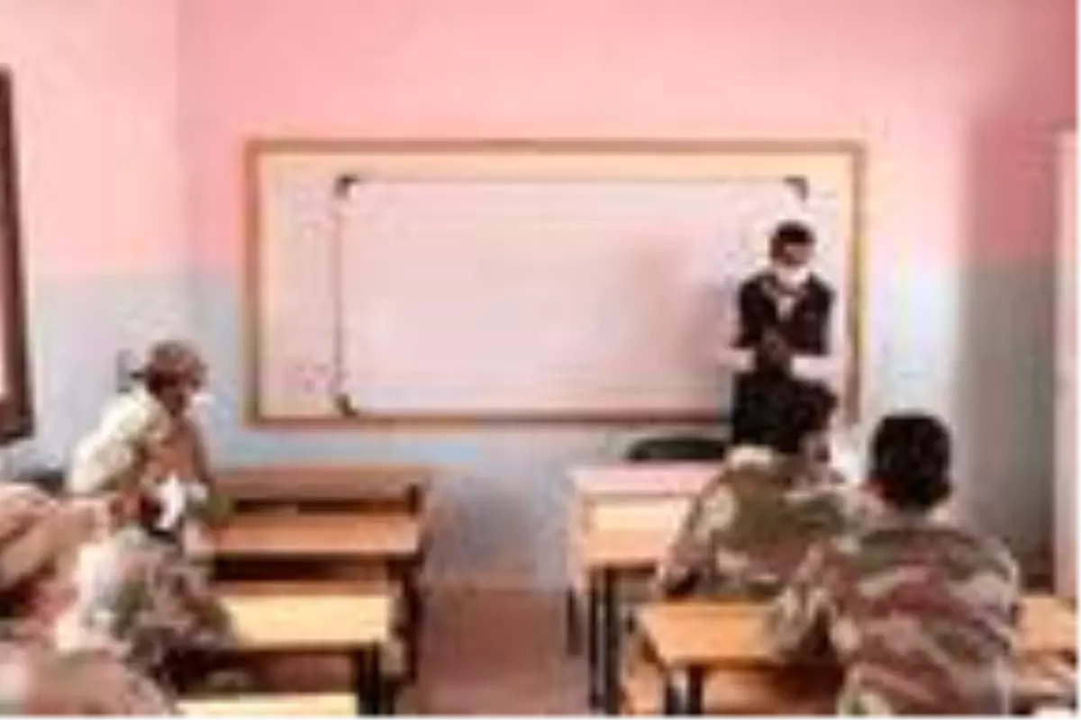 Suriye'deki güvenlik güçlerine Türkçe kurs