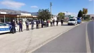 Buharkent'te Covid-19 ve asayiş denetimi yapıldı Buharkent'te Covid-19 ve asayiş denetimi yapıldı