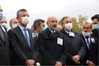 Bülent Ecevit kabri başında anıldı