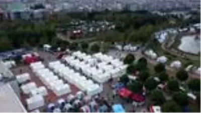 Depremin yaraları sarılıyor Depremin yaraları sarılıyor