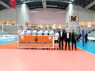 Efeler Ligi: Bingöl Solhan Spor: 3 Galatasaray: 2 Efeler Ligi: Bingöl Solhan Spor: 3 Galatasaray: 2