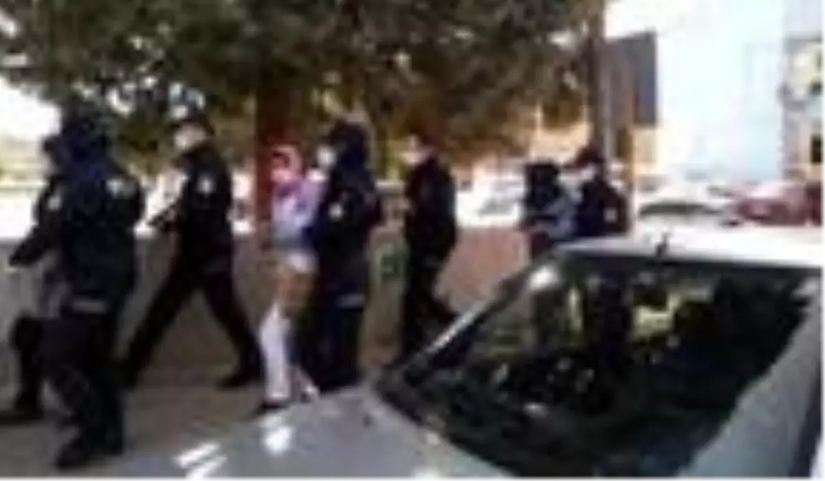 Son dakika haber | Gediz'de hırsızlık şüphelisi 3 kadın yakalandı