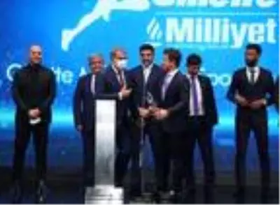 Gillette-Milliyet Yılın Sporcusu ödülleri sahiplerini buldu Gillette-Milliyet Yılın Sporcusu ödülleri sahiplerini buldu