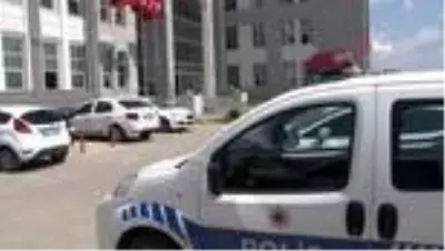 Son dakika haber | Girdiği evde suçüstü yakalanan hırsızdan şoke eden ifade: 'Karnım açıktı kek yedim, evi toparladım' Son dakika haber | Girdiği evde suçüstü yakalanan hırsızdan şoke eden ifade: 'Karnım açıktı kek yedim, evi toparladım'