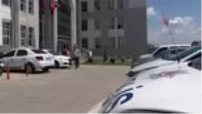 Son dakika haber | Girdiği evde suçüstü yakalanan hırsızdan şoke eden ifade: 'Karnım açıktı kek yedim, evi toparladım' Son dakika haber | Girdiği evde suçüstü yakalanan hırsızdan şoke eden ifade: 'Karnım açıktı kek yedim, evi toparladım'