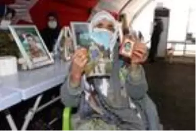 HDP önündeki eylemde 430'uncu gün; 90 yaşında evlat nöbetine katıldı HDP önündeki eylemde 430'uncu gün; 90 yaşında evlat nöbetine katıldı
