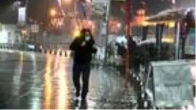 İstanbul'da sabah saatlerinde yağmur etkili oldu İstanbul'da sabah saatlerinde yağmur etkili oldu