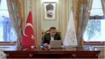 İstanbul Valisi Yerlikaya'dan belediye başkanlarıyla video konferanslı toplantı İstanbul Valisi Yerlikaya'dan belediye başkanlarıyla video konferanslı toplantı