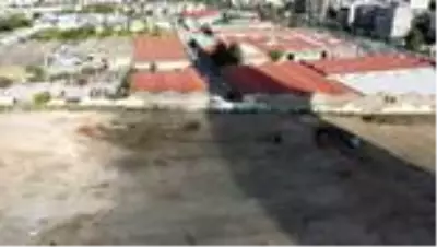İzmir'de bin konteynerlik geçici barınma merkezi kuruluyor İzmir'de bin konteynerlik geçici barınma merkezi kuruluyor