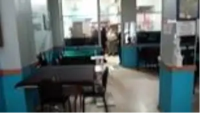 Kağıthane polisinden yasağı delen kıraathanelere baskın Kağıthane polisinden yasağı delen kıraathanelere baskın