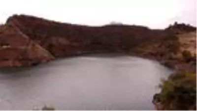 Kayıp Doku'yu arayan ekipler Uzunçayır Barajı'na 21 günde 190 kez daldı Kayıp Doku'yu arayan ekipler Uzunçayır Barajı'na 21 günde 190 kez daldı