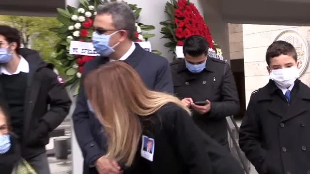 Kılıçdaroğlu, CHP Kadın Kolları Başkanı Nazlıaka'nın babasının cenaze törenine katıldı