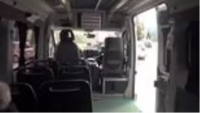 Minibüs şoförü günlük gelirini İzmirli depremzedelere gönderecek