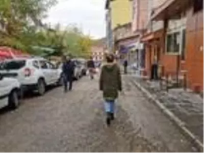 Okul masraflarını karşılamak için bulaşık yıkadığı iş yerinde tacize uğradı: İntihar edecek duruma geldim Okul masraflarını karşılamak için bulaşık yıkadığı iş yerinde tacize uğradı: İntihar edecek duruma geldim