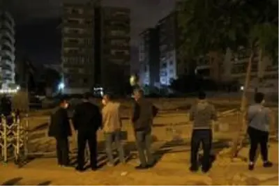 Rıza Bey Apartmanının enkazı kaldırıldı, geriye acılar kaldı Rıza Bey Apartmanının enkazı kaldırıldı, geriye acılar kaldı