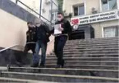 50 saniyede otomobili çalan şüpheli gözaltına alındı 50 saniyede otomobili çalan şüpheli gözaltına alındı