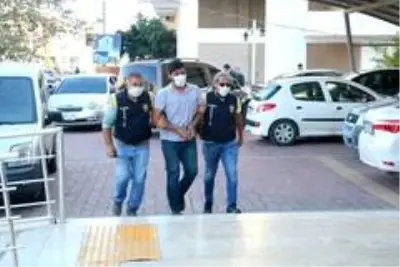 Motosikletle iş yerine kurşun yağdıran maskeli şüpheli yakalandı Motosikletle iş yerine kurşun yağdıran maskeli şüpheli yakalandı