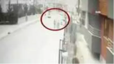 Son dakika: Anne ve kızının öldürüldüğü saldırının görüntüleri ortaya çıktı Son dakika: Anne ve kızının öldürüldüğü saldırının görüntüleri ortaya çıktı