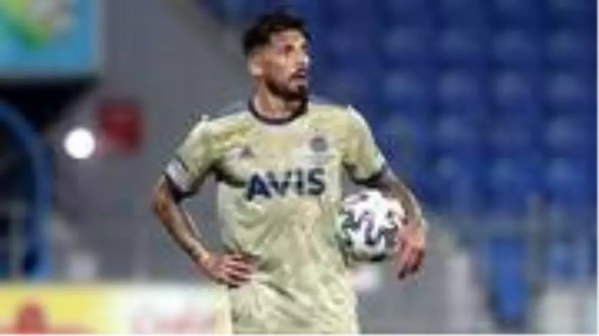 Antrenmanda sakatlanan Fenerbahçeli Sosa, maç kadrosundan çıkarıldı