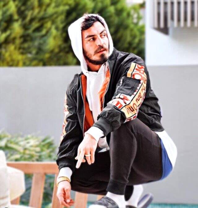 Fester Abdü kimdir? Fester Abdü nereli, kaç yaşında? Fester Abdü boyu