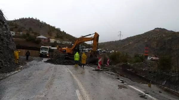 Son dakika haberleri | Hakkari'de sağanak, sele neden oldu