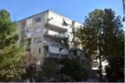 'İzmir'deki depremde yapılı denetimi olmayan binalar yıkılıp, hasar gördü' 'İzmir'deki depremde yapılı denetimi olmayan binalar yıkılıp, hasar gördü'