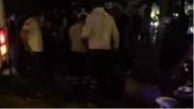 Son dakika haberi... Kaldırımdaki yaya ile ağaca çarpan otomobilde yangın çıktı Son dakika haberi... Kaldırımdaki yaya ile ağaca çarpan otomobilde yangın çıktı
