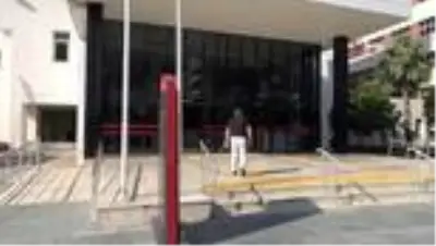 Motosikletle iş yerine kurşun yağdıran maskeli şüpheli yakalandı Motosikletle iş yerine kurşun yağdıran maskeli şüpheli yakalandı