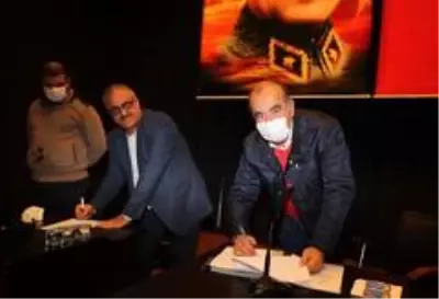 Mudanya Belediyesi'nde toplu iş sözleşmesi imzalandı Mudanya Belediyesi'nde toplu iş sözleşmesi imzalandı