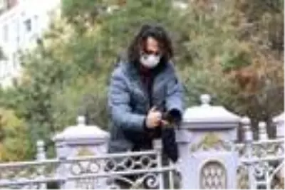 Pandemide 45 gün evden çıkmayan akademisyen, kısa film çekti Pandemide 45 gün evden çıkmayan akademisyen, kısa film çekti
