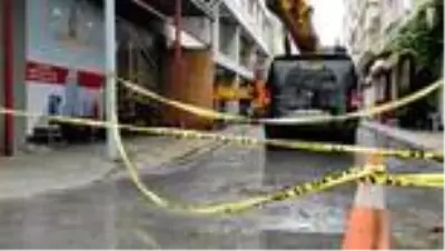 Son dakika: Şişli'deki silahlı kavgada dede ile torunu yaralandı Son dakika: Şişli'deki silahlı kavgada dede ile torunu yaralandı