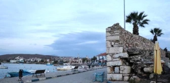 Tsunami'nin vurduğu Sığacık'taki Osmanlı kalesi hasar gördü