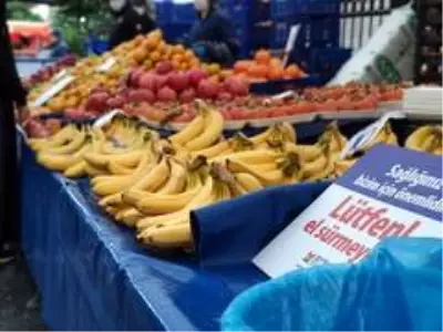 Zabıta ekibi eline megafonu alıp uyardı Zabıta ekibi eline megafonu alıp uyardı