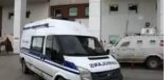 Artuklu: Zehirlenme şüphesiyle hastaneye başvuran 7 kişilik aileden ikisi yaşamını yitirdi Artuklu: Zehirlenme şüphesiyle hastaneye başvuran 7 kişilik aileden ikisi yaşamını yitirdi