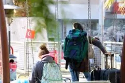 9 kişinin hayatını kaybettiği sitede kontrollü yıkım sürüyor 9 kişinin hayatını kaybettiği sitede kontrollü yıkım sürüyor